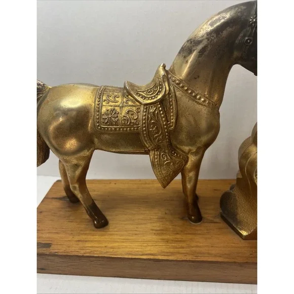 VINTAGE Gold TONE METAL HORSE & CLOCK  MOVEMENT BY UNITED MADE IN USA- Works! - Picture 8 of 11